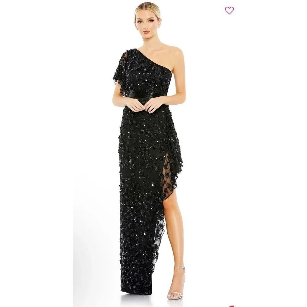 Mac Duggal NWT size 4 black floral sequin side slit formal gown style 93687